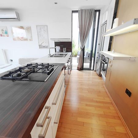 Bella Vista Lux Apartment With Private Terace Koper Luaran gambar